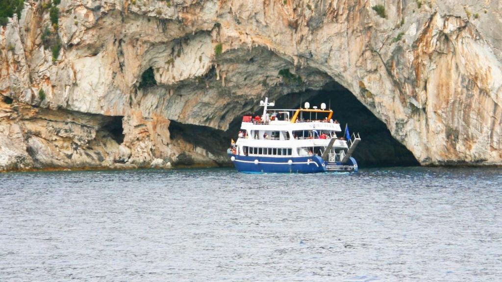 Lefkada Vasiliki Daily Cruise 5
